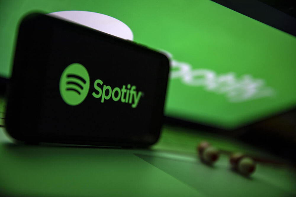 Mudanças no Spotify: Artistas precisam de 1000 play’s para serem pagos